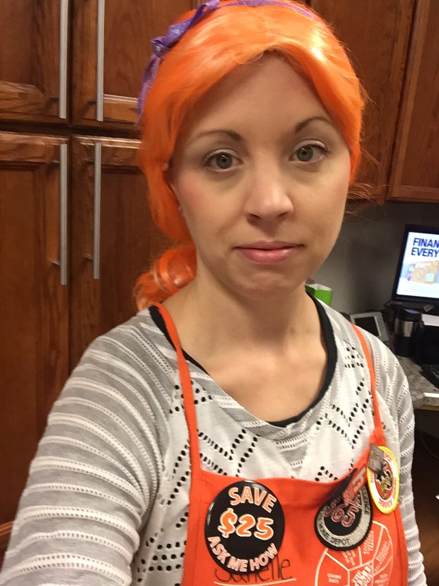 JanelleBishop15's tweet photo. #2016CAM #spiritweek Today is ORANGE π Day! The lengths I go for my cashiers π @lumbeelady2004 @JacobRobertsTHD @THDBecky31 https://t.co/MoxDuOa4FG