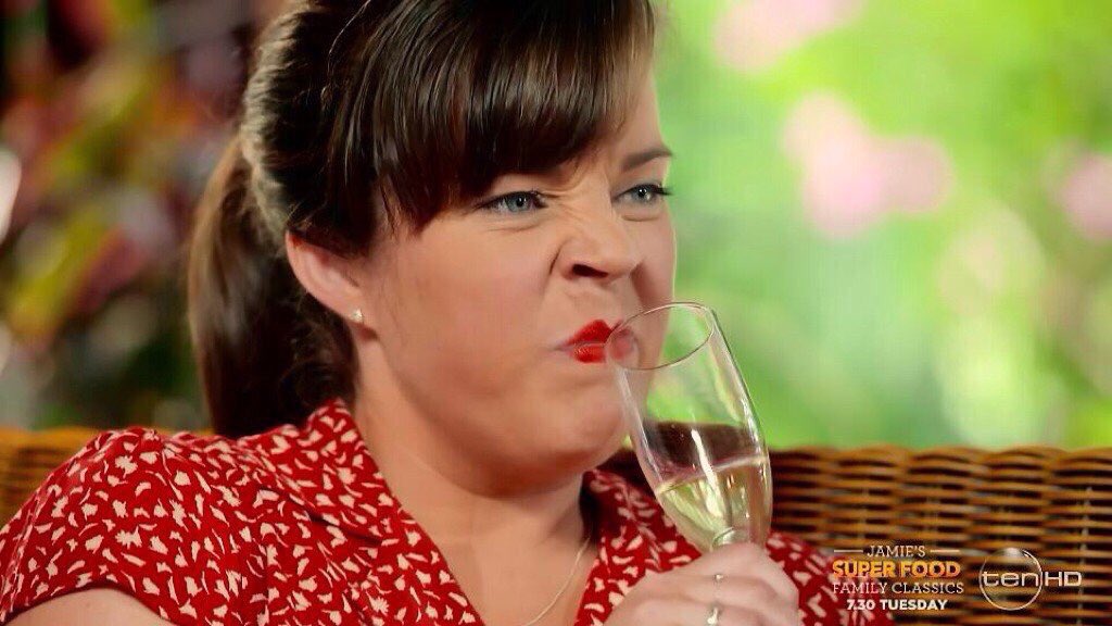rudi_bee's tweet photo. G. Love's sister as she realises she'll have to have family dinners with Lee
#BacheloretteAU https://t.co/tu7OM4avc9
