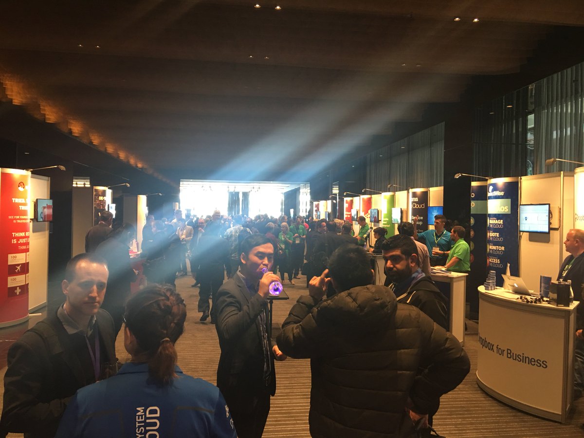 IMCloud_AU's tweet image. Partners engaging with the #ecosystemofcloud at #cloudconnectionlive melbourne