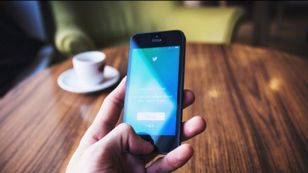 Only a few years late #Twitter! Everybody - rejoice! Usernames will no longer count towards tweet character counts! ow.ly/8cvG305AfsG