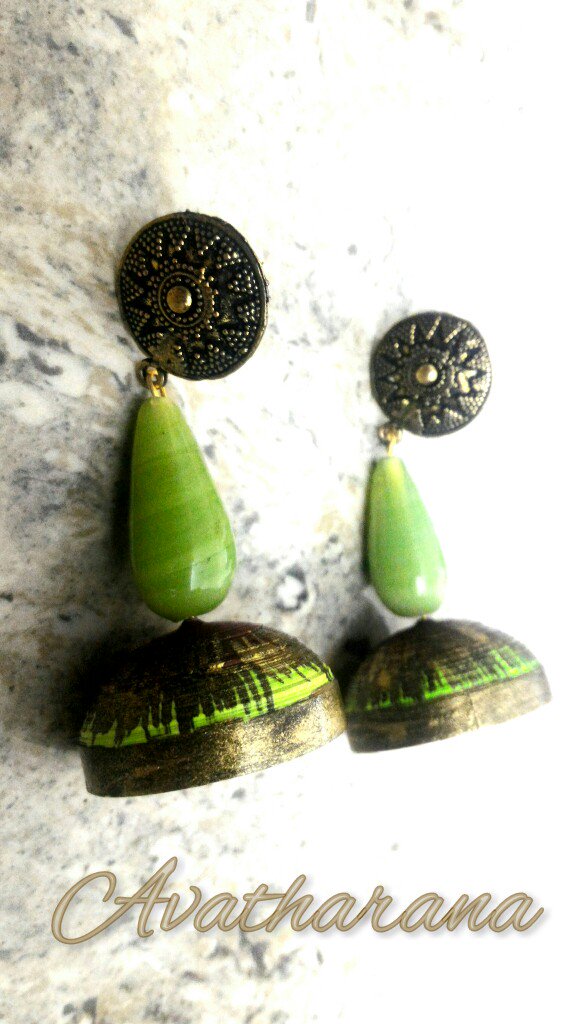 avatharana's tweet photo. For the love of green.....  #green #earrings #art #passion #handmadejewelry  #creativity #avatharana #elegant #happiness https://t.co/xsbHiWihSP