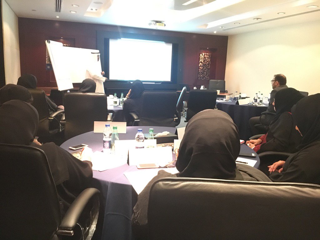 Baizat's tweet photo. Today the @esrefsahef #esclub are learning to present a new type of #financialliteracy material with @alhalyan https://t.co/dAgxSiSM3B