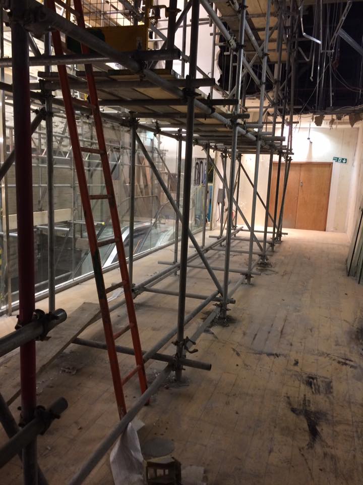 Sig_Build_Serv's tweet photo. Top floor strip out complete and front / rear atrium's under way #Next #IntuLakside #Construction #Chas #CommercialContractor #Nationwide https://t.co/uVCTLEyYPR
