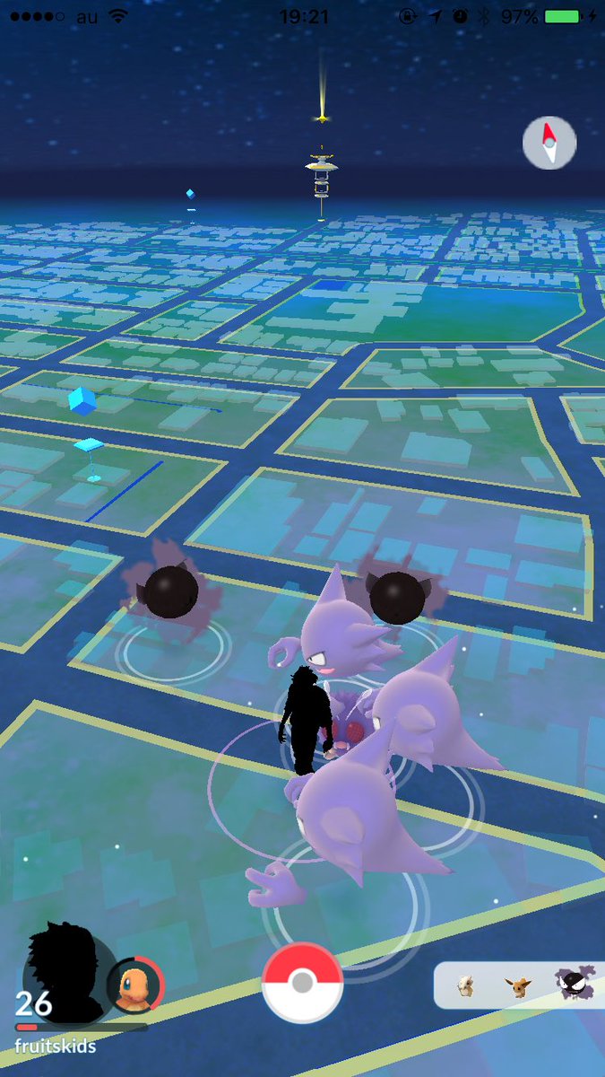 ポケモンgoハロウィン 主人公がシルエットになる不具合発生 真っ黒バグ報告が多発 ポケモンgoハロウィン 主人公がシルエットになる不具合発生 真っ黒バグ報告が多発