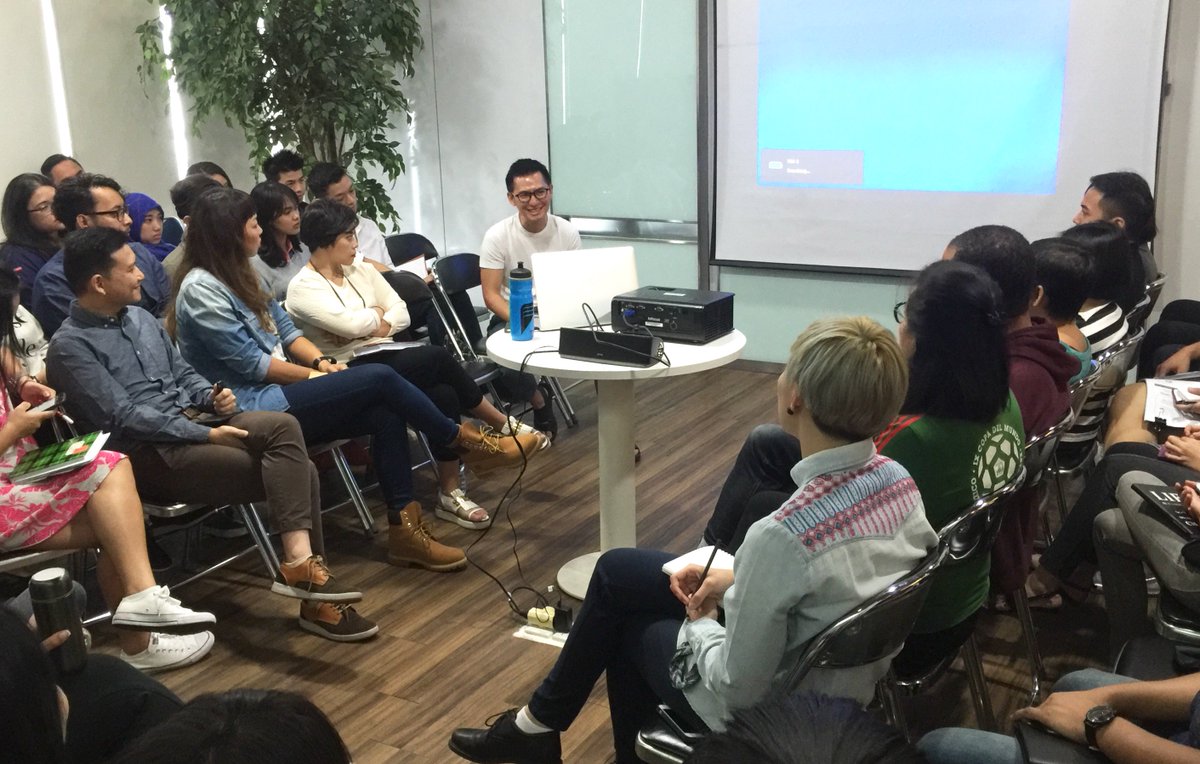 MullenLoweID's tweet photo. Create ideas by looking at things differently, today's #SharingSession by Roy Wisnu. #MullenLoweID #MadlyCreative https://t.co/0ldQivgbpv