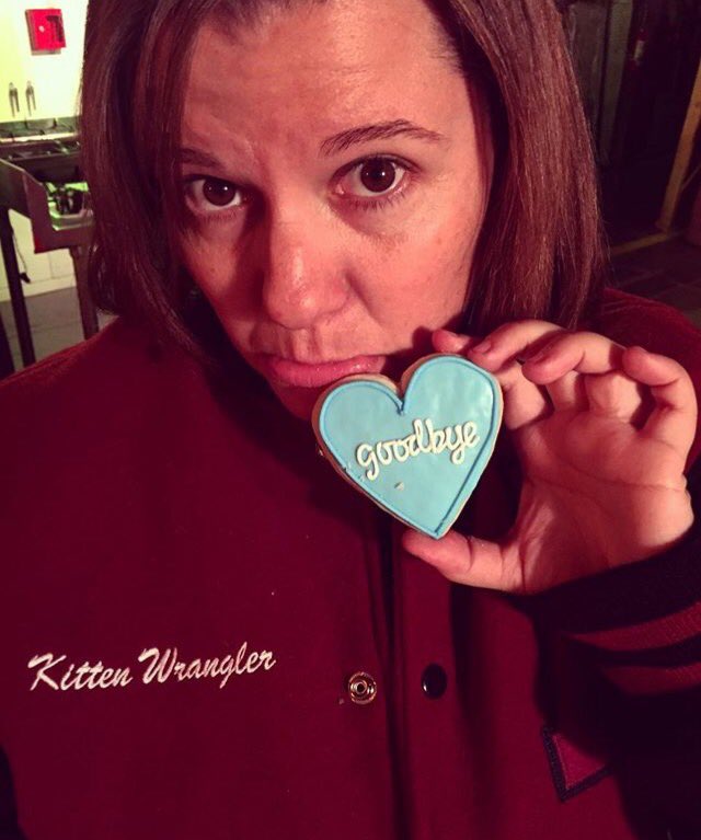 LoveNaley23's tweet image. I AM GOING TO MISS LISA SOOOO MUCH!!!!!!!! #KittenWrangler #PLLfamilyforever 😭😭😭😭😭