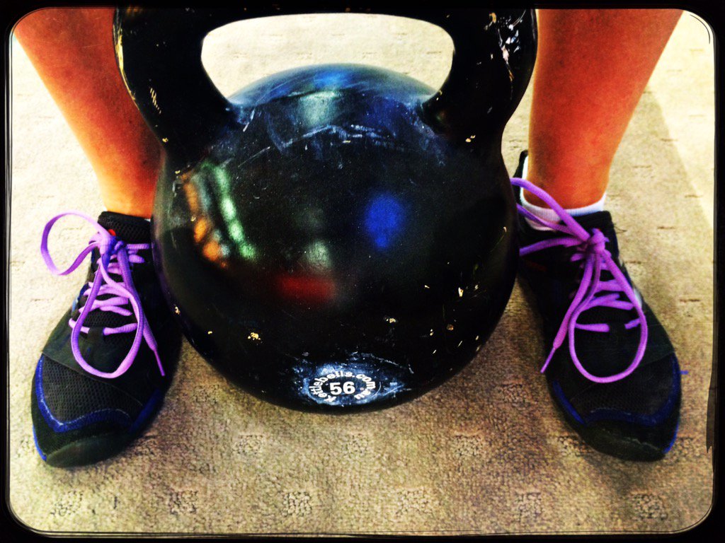 _Jessica_Lees's tweet photo. Purple laces sure gave me a lift- @UnimelbPhysio student project #StepOutOfStigma is giving young mums a lift too! https://t.co/D6fEoWHNzm