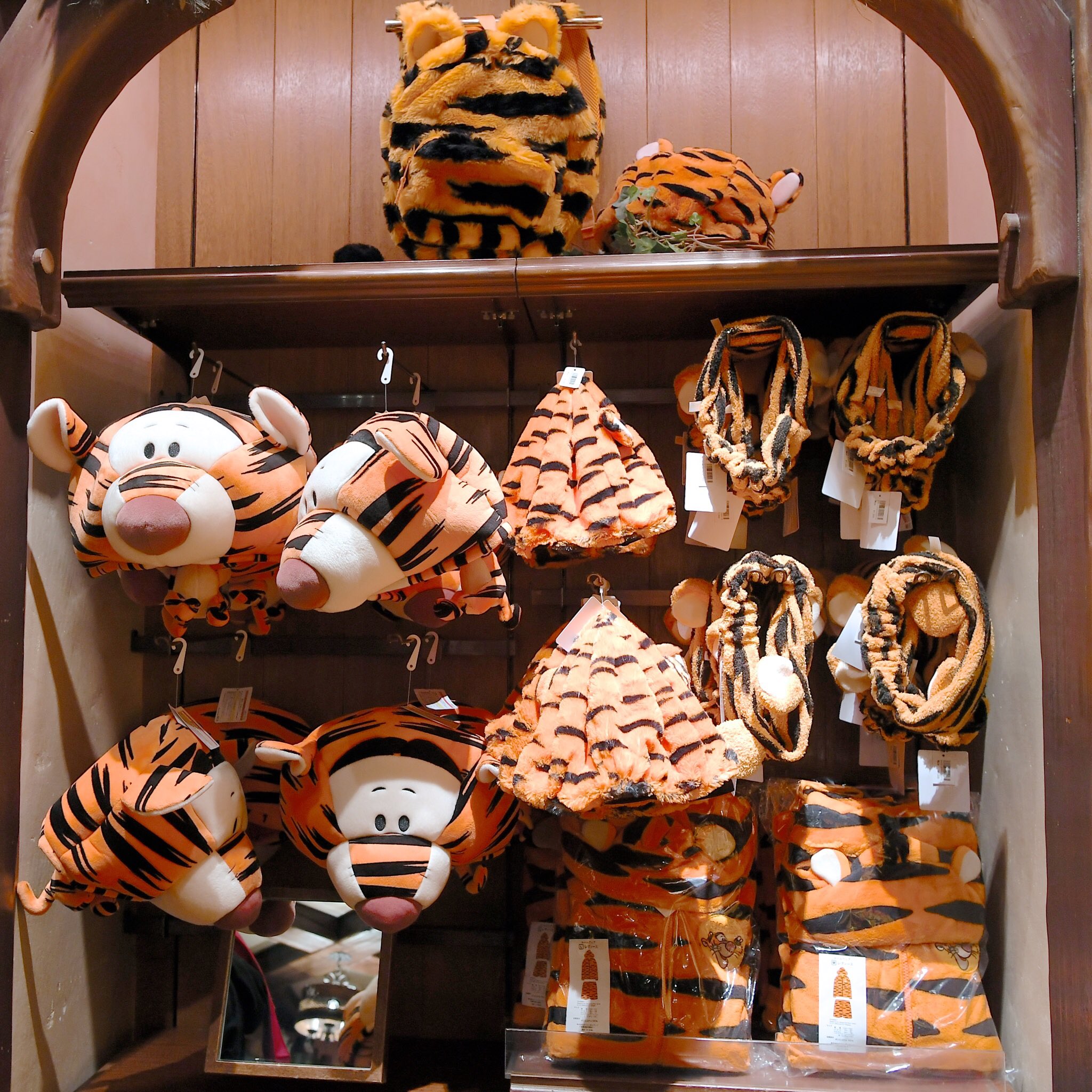 Mezzomikiのディズニーブログ Twitterissa かわいいティガーの身に付けグッズ T Co X5usdjppho T Co Oafi1mmhai Twitter