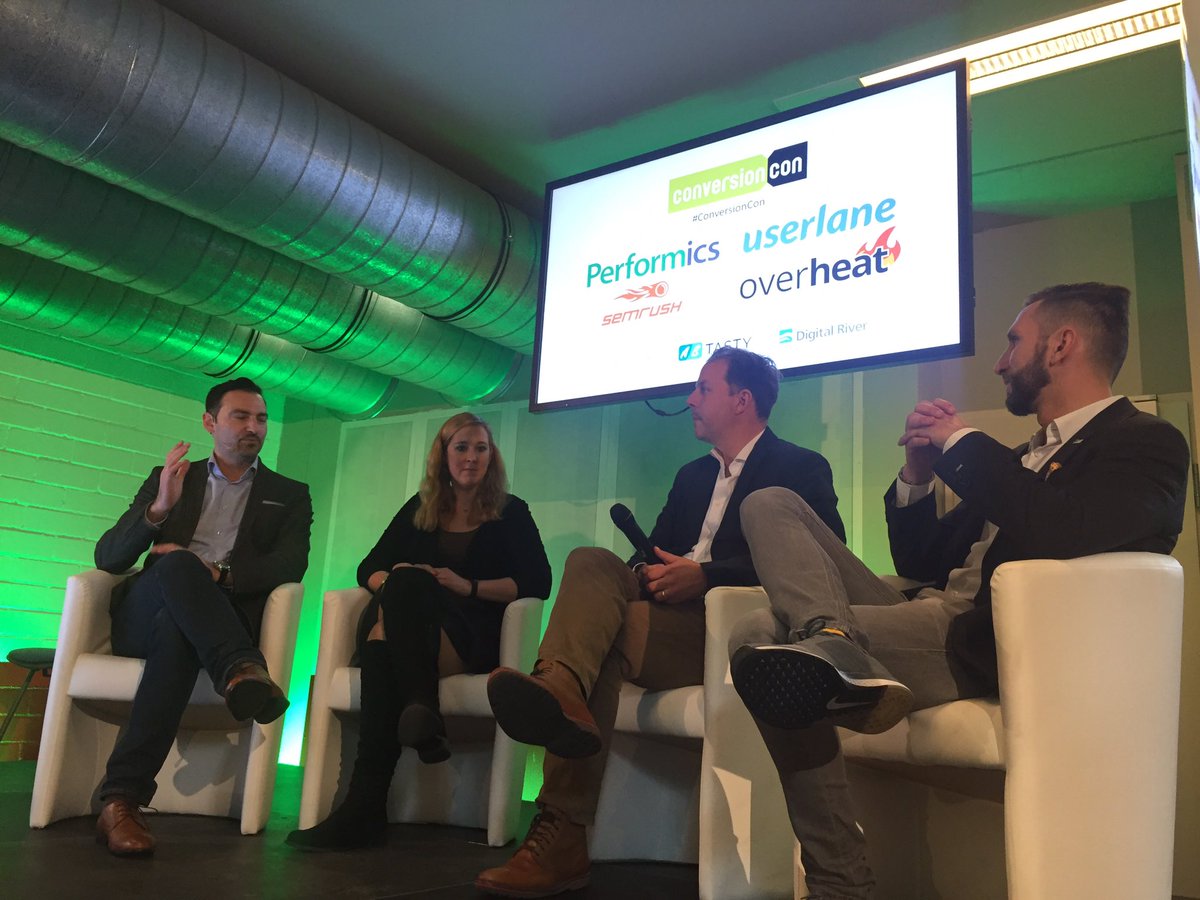 ConversionConDE's tweet photo. Das war eine heiße Diskussion zum Thema Vertrauensbildende Elemente mit @solmecke @RemoFyda @ProvenExpert @trustedshops 👍🏽🤗 #conversion https://t.co/gD3RCSlLOu