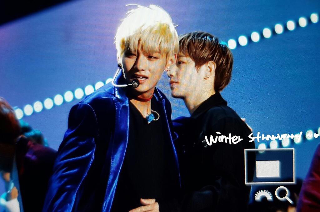 aiirr_twt's tweet image. วีมาร์ค กอดกันนนนนนน ฮืออออออ
คู่นี่มาอีกแล้ววววววววววววว &amp;gt;&amp;lt; #vmark #방탄소년단 #BTS #GOT7 #태 #태태 형 #마크 #BTSxGOT7