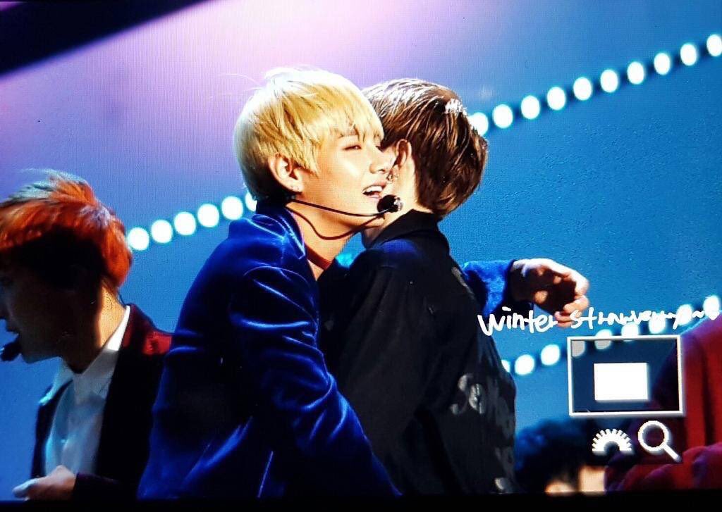 ooumtuaryn's tweet image. โอ้ยยยยยย!!!! ใจสั่นหนักมากกกก โอ้ยยย เมนกับเมน โอ้ยยยย เกิ้นไปป หวีดหนักมาก😳😳 #V #Mark #VMark #MarkV อีนี่จะไม่ทน จะไม่ทนน😳😍❤️