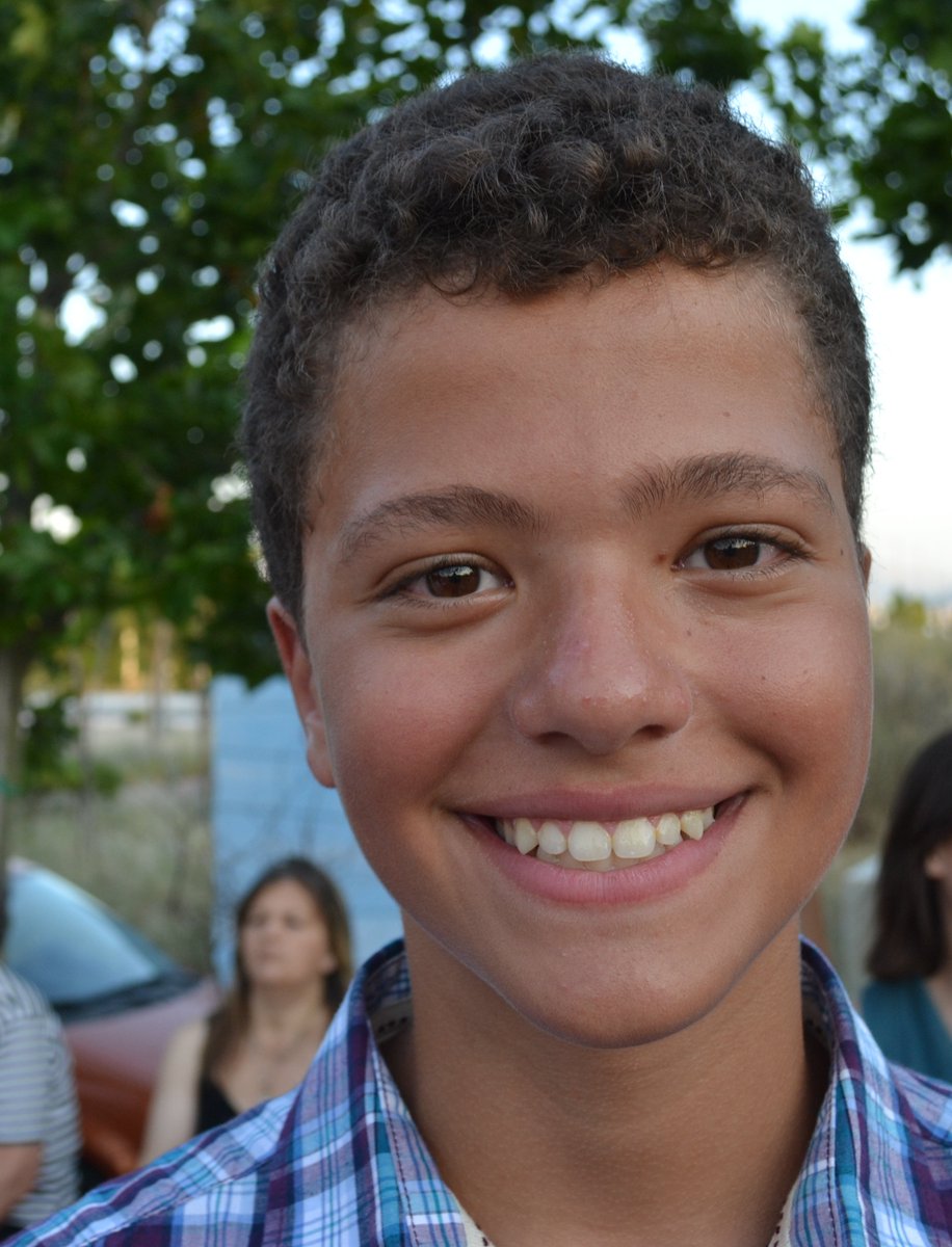 Δε πιστεύω σ' αυτά, στα φιλιά τα καυτά, στο "μοιραίο μαλλί" 
goo.gl/BBTquS
#ThrowbackThursday #tzini #angels #NewMusic