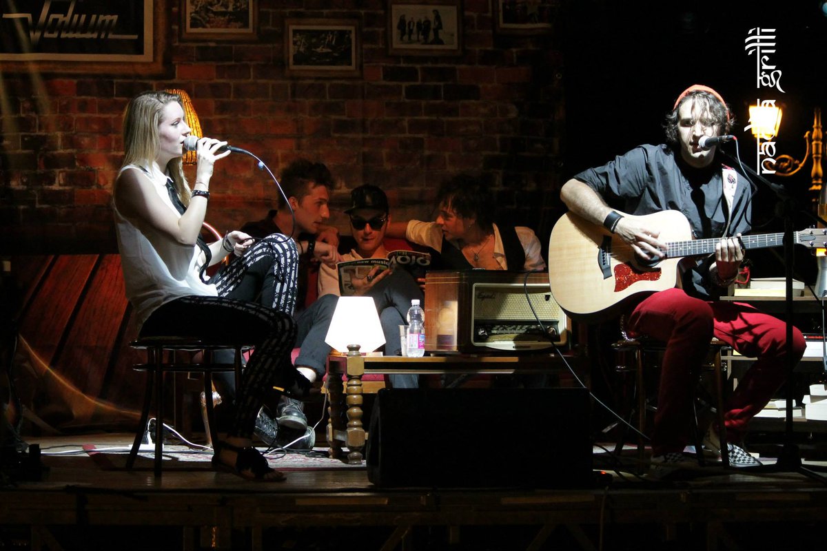 VoliumOfficial's tweet photo. #TBT Thursday! ;P Great memories of our Livingroom tour - July 2015! 
Stay tuned, stay Volium!
#Music #Live #Unplugged #Tour #Cool #Friends https://t.co/JemwnFFs6t