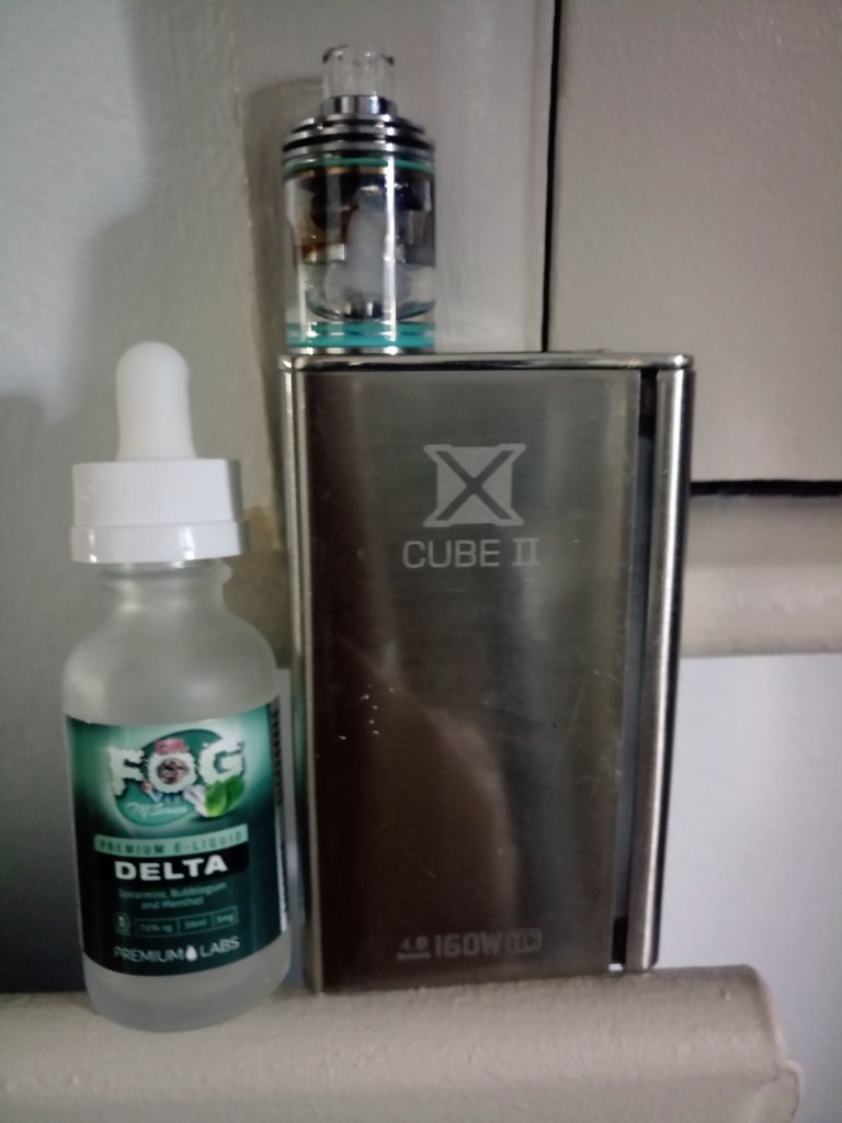 #vaping on the smok x-cube 2 with the wismec theorem &amp; Dr Fog delta. What is everybody vaping 2day?  #alldayvape #vapefam #notblowingsmoke