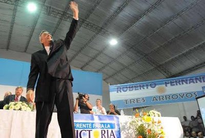 EdgardoRovira's tweet photo. El pasado tiene una densidad ineludible. Kirchner es bandera de soberanía y justicia social. No olvidamos y no renunciamos. 
#NestorVive https://t.co/39fgs71ott
