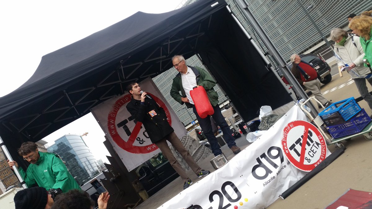 MathildeElBakri's tweet photo. De arbeidsmarkt is al te hard voor de jongeren. Het zal slechter zijn met #CETA @OlivierGoessens @Comac_Belgium m https://t.co/CynkgohFUy