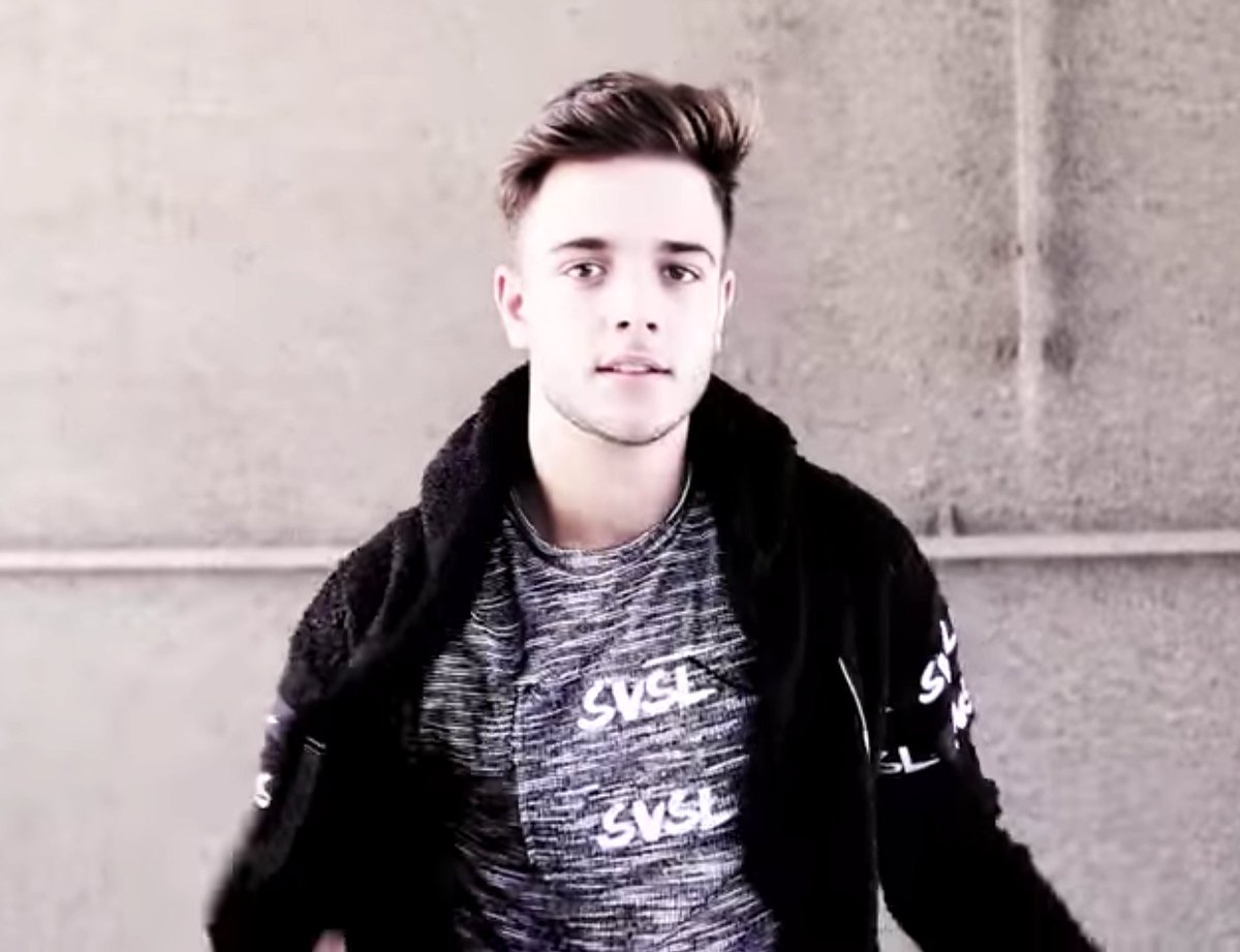 _mejamo's tweet photo. #SVSL #ModelablebyLucaHänni #Modelable by @haenni__luca #LucaHänni #ComingSoon #MetroBoutique
https://t.co/X8TIPc4nyu https://t.co/QW8pkmWKmy