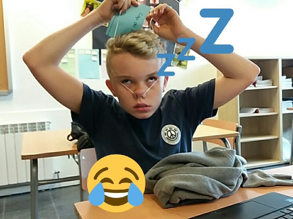 pmpmart2727's tweet photo. Maburrooooooo en clases😪😪😪🙃 https://t.co/FJY98AMz8X