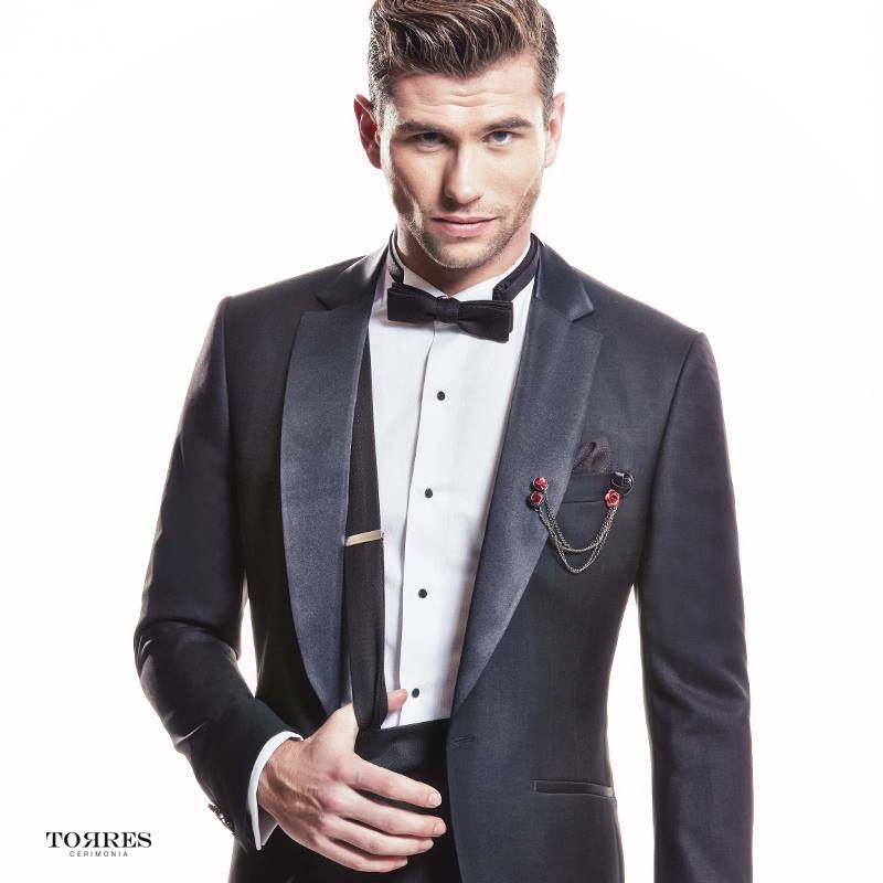 Love bow tie and suspenders! Papyon ve pantolon askısının uyumu!
#TorresCerimonia #Tux #Tuxedo #Wedding #Smokin #Damatlık #Düğün
