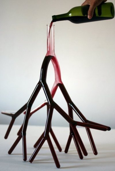 winerist_'s tweet photo. The most unusual wine decanter we've ever seen?! #winerist #decanter #wine https://t.co/g8Tn9G0gSw