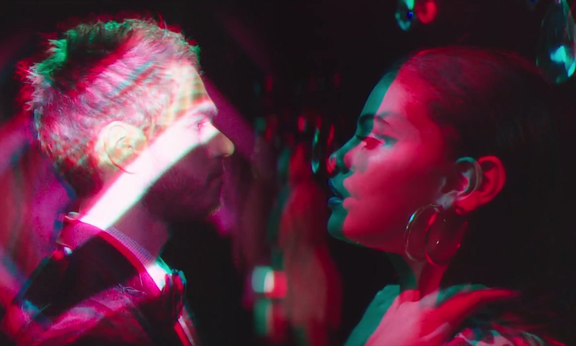 be997fm's tweet photo. #tbt to @zedd ft. @selenagomez’s #IWantYouToKnow. ¿Cuál es tu canción favorita del #TrueColors album? #be997 #SelenaGomez #ZEDD https://t.co/slq8gI2ULC