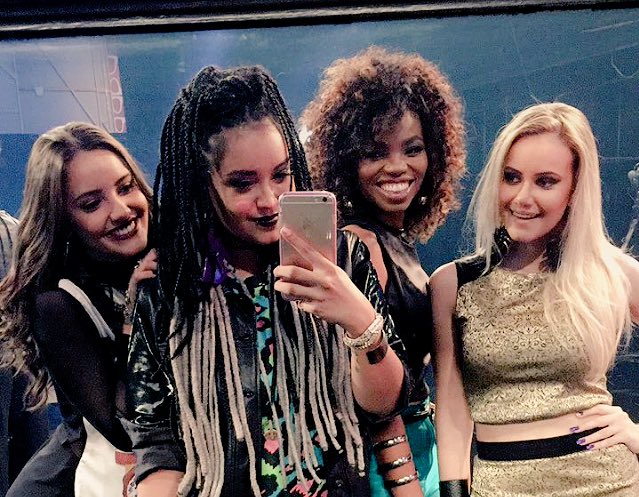 ldaltwo's tweet photo. RT quem é #RavenaCampeã pra sabermos quantos somos #XFactorBR #FicaRavena •{@ravena_oficial}• https://t.co/odcY3mRW0H