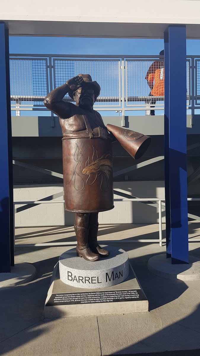 sa9321's tweet photo. From Monday: more of the Mile High Monument... #broncos #broncoscountry #ripbarrelman https://t.co/a2IvolpFca