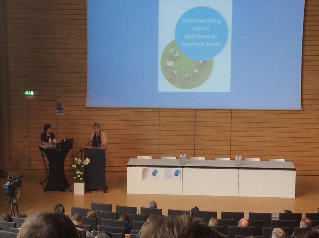 Circulaire economie één van de belangrijke speerpunten in het Vlaamse beleid <a href="/JokeSchauvliege/">Joke Schauvliege</a>  #milieucongres