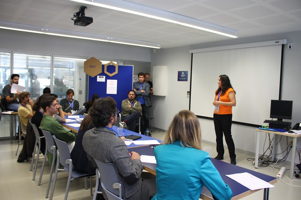 imprimaker's tweet photo. OuiShare Fest Startups Pitch & Mentoring @OuiShare_es #Imprimaker #OSFestBCN #EconomíaColaborativa https://t.co/uqwJ1LlBLO