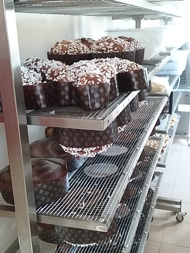 LiviaFagetti's tweet photo. Scuola di pasticceria @Alma_School https://t.co/9hJ2587s4R
