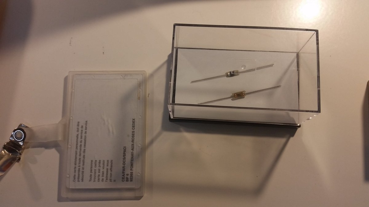 PDLpro's tweet photo. #iotplanet16 @CEA_Recherche : puces d'identification ds matériaux, existe en nano ds fil textile pour vêtements de #securite ou #sport https://t.co/TDyBwcla7x