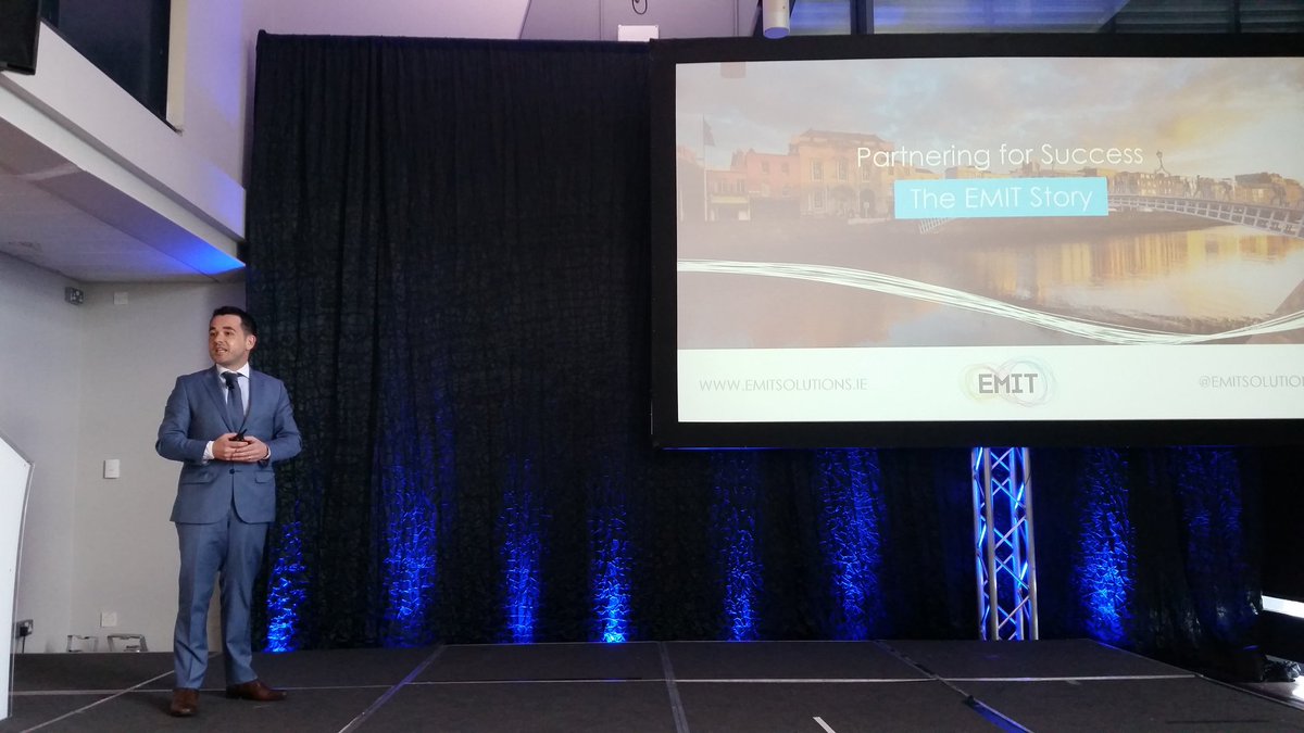 derrick_IRL's tweet photo. We're up !!!!
@emitsolutions @Autotask @eamonmoore #SmartITSummit https://t.co/ZhRuDS26A3