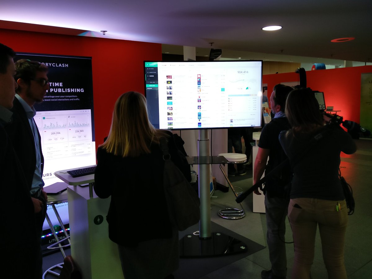 sebo_digital's tweet photo. Interessante Startups für den @ei_hub  &amp; neue Interessenten für die #friendsfactory by @etventure - top Ausflug auf die #Medientage München! https://t.co/PrLNkEdoMA