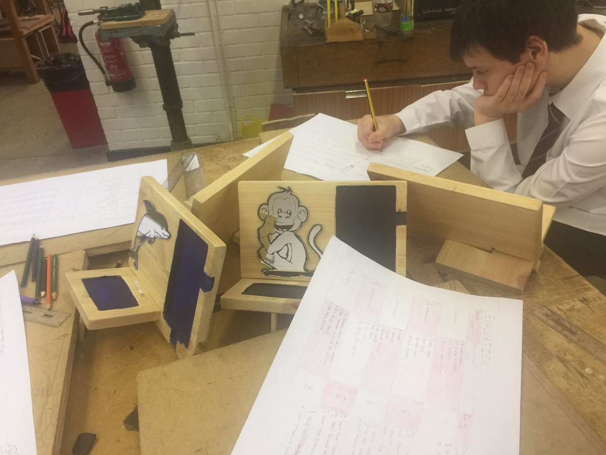 FATech_Ed's tweet photo. Product evaluation today for S3 design manufacture #Groupdesign #batchmanufacture https://t.co/tSSgcpe1uq
