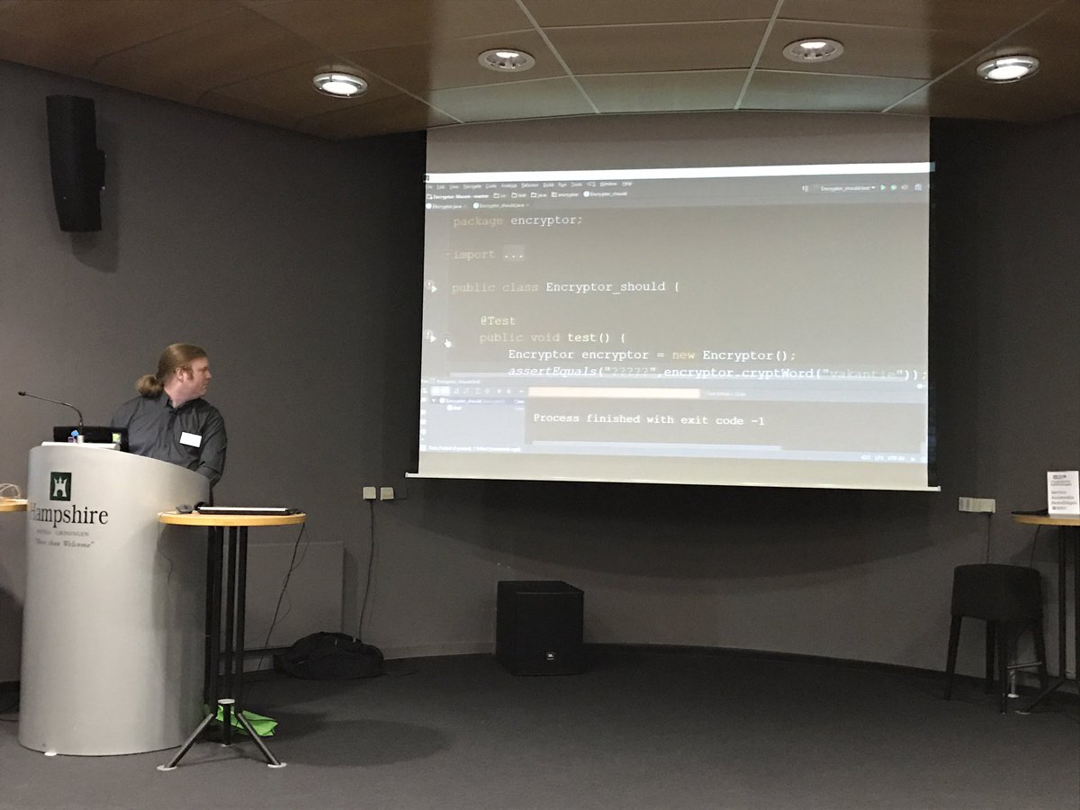 Edzard71's tweet photo. Live programmeren door @polteq collega @AngusVB op #nnot #testautomation https://t.co/DHT6A46IIf