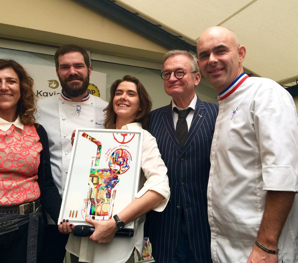 Mila_artiste's tweet photo. Créations Mila pour trophées concours @TOPRUMS d'Aurelie Flammang 😘😉🌟 https://t.co/Kc4HdeGf8k