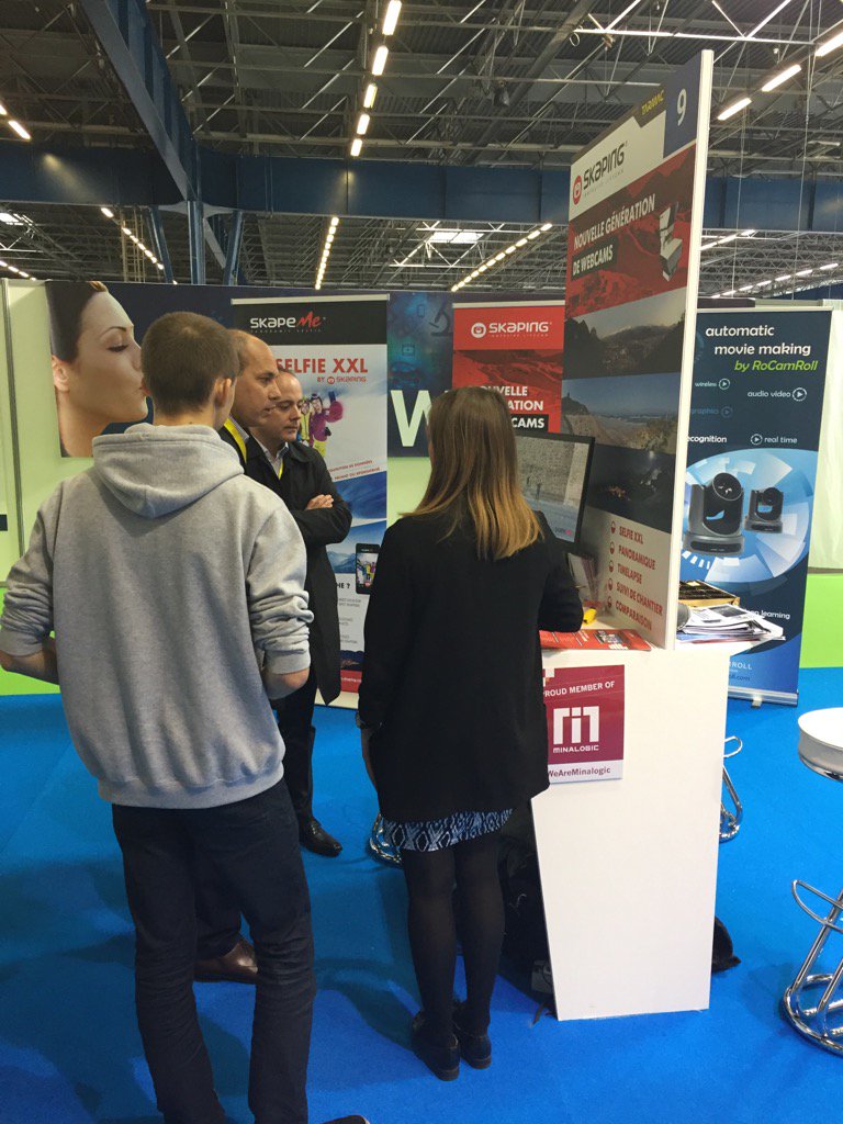 inovallee's tweet photo. @skaping_fr le selfie XXL cartonne au startup corner Tarmac #iotplanet16 https://t.co/GVJi4aRQur