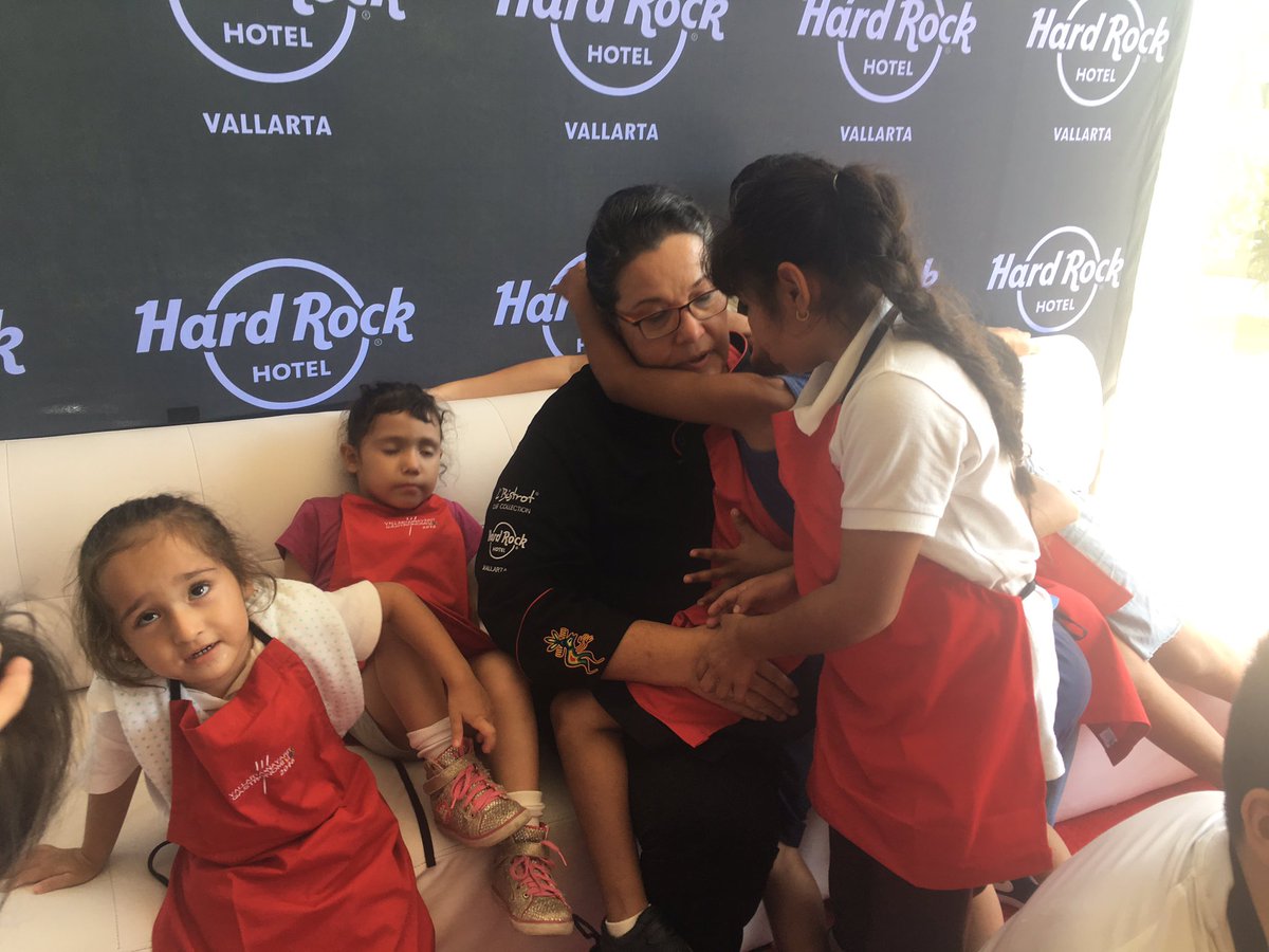 chef_betty's tweet photo. Gracias totales, 4 días mágicos, @vngastronomica @RivieraNayarit nuevamente lograron la magia!!! https://t.co/A7VH5I0QzS