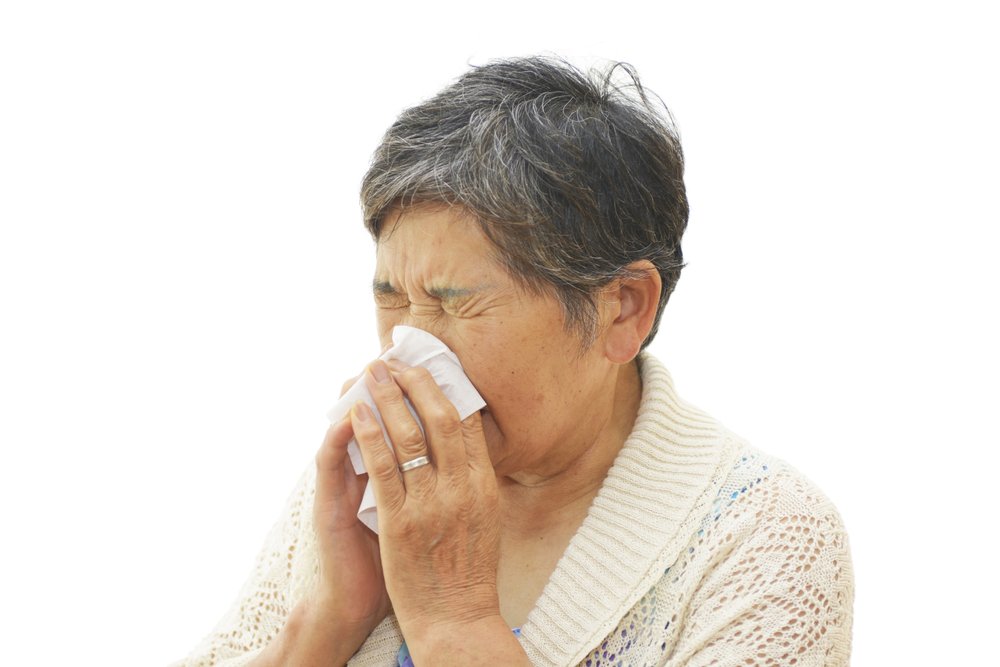 ElderCareChat's tweet photo. Fall Allergies and Seniors: Tips for Enduring Allergy Season https://t.co/A5CejUgqLE https://t.co/hk3ZCWLGSu