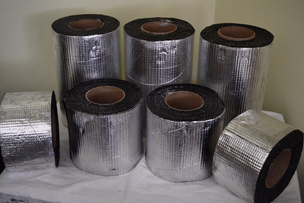IPRdistribuidor's tweet photo. MEMBRANA ASFÁLTICA ALUMINICA AUTOADHESIVA ROLLOS DE 10 /15 / 25 cm de ancho 2 mm de espesor 10 mts de largo https://t.co/Ez52tRH1Jl
