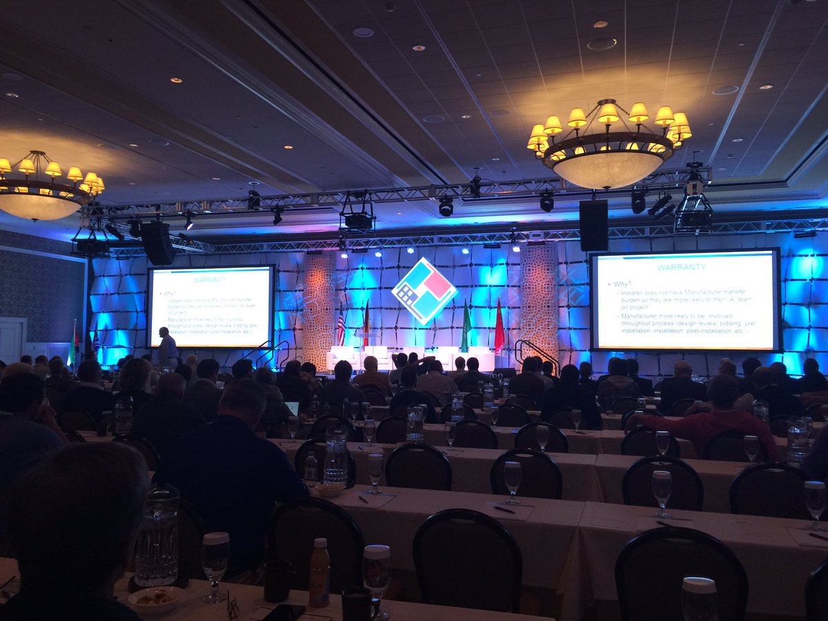 Continuando con el segundo día de conferencia en el #SRWA16 
#roofing &amp;#waterproofing