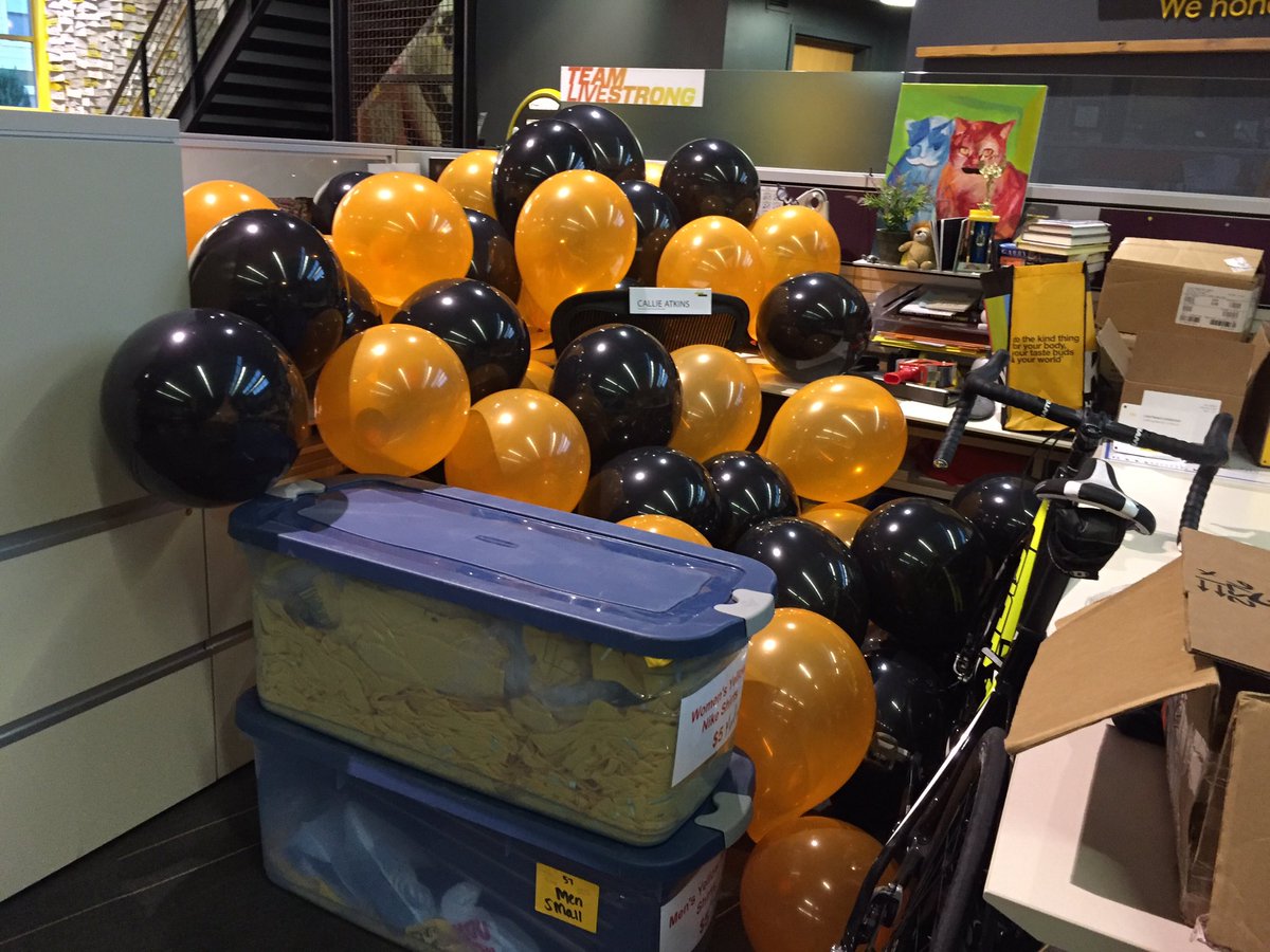 LIVESTRONGHQ's tweet photo. Looks like a #SecretSkeleton has been busy! https://t.co/wMqiLx82li