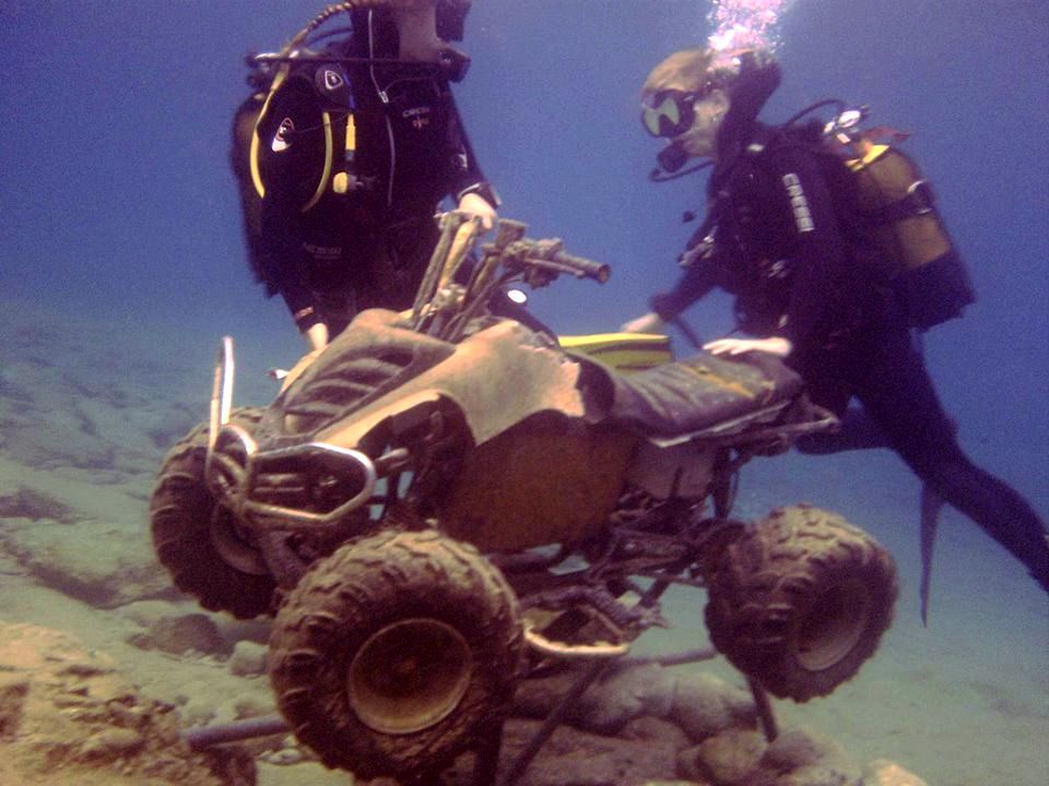 cretebuddy's tweet photo. Only in Crete !  Scuba Diving in October ! #CreteHoliday #DivingCrete #GouvesCrete #AghiaPelagia #HolidayGreece #Greece #Lost #At #Sea https://t.co/VEPZZ35BNZ