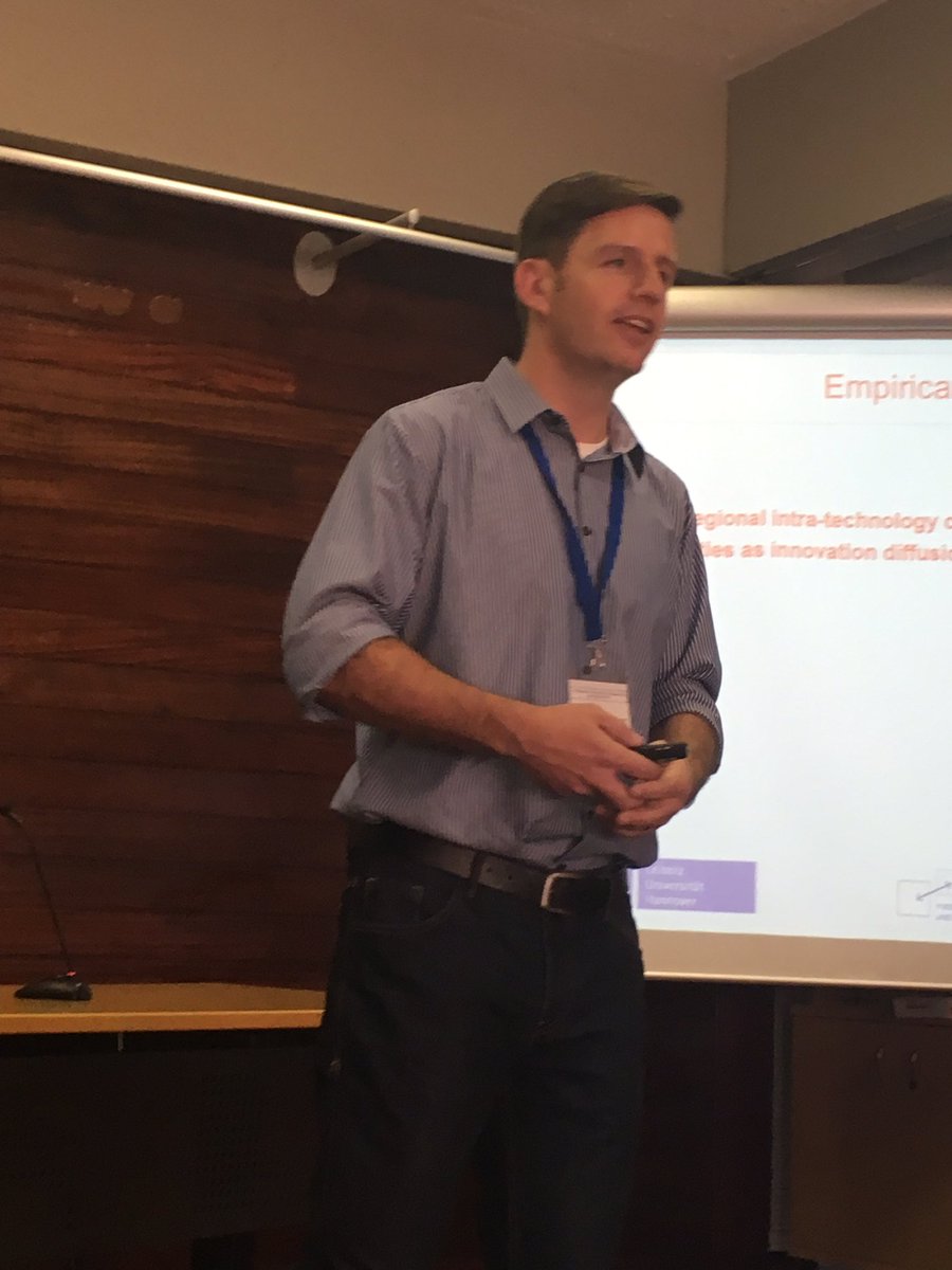 emiguelez's tweet photo. Tom Broekel on subsidized R&amp;D networks @AQR_IREA #innoAQR16 https://t.co/qkmEdwpDs3