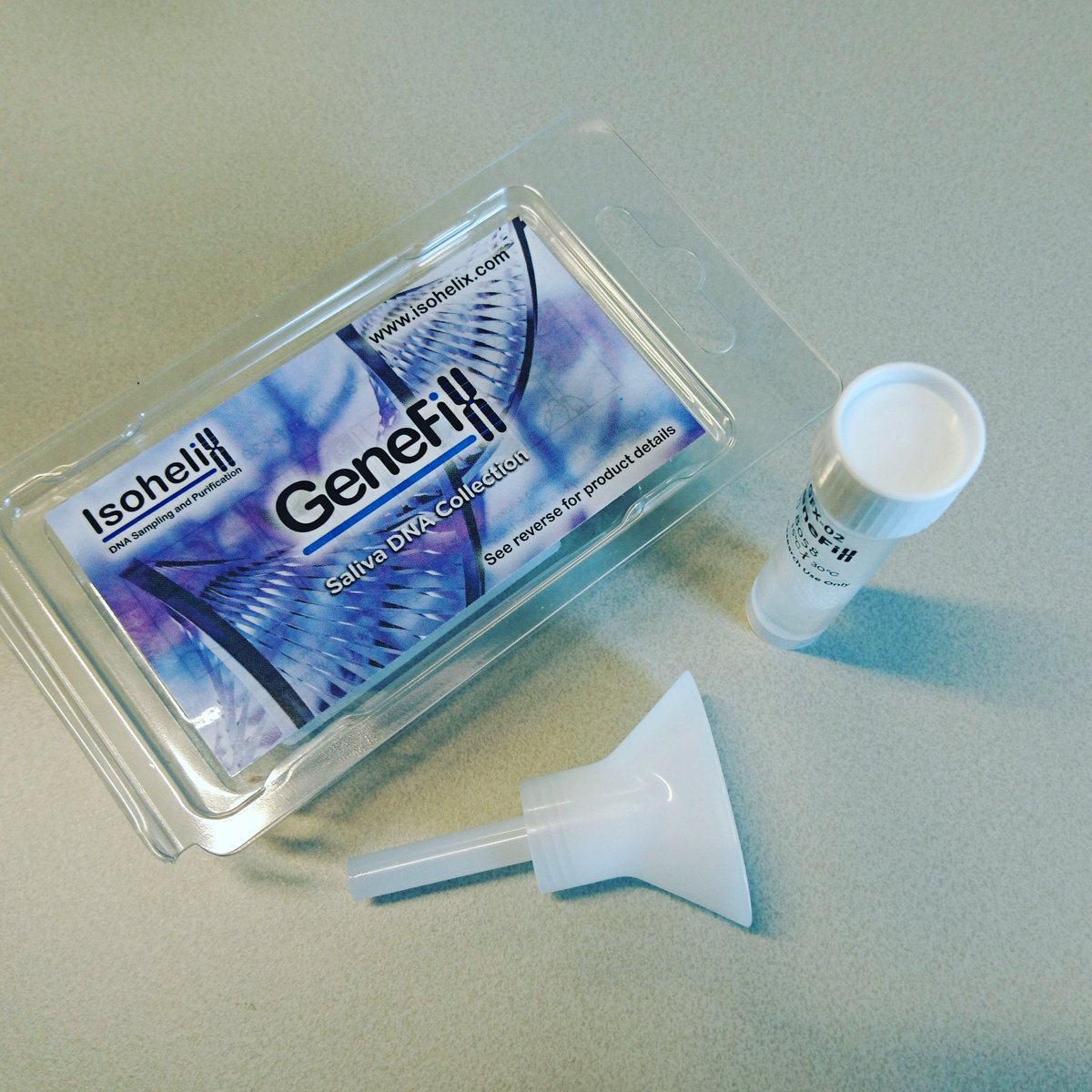 RutaSavickaite's tweet photo. What won't you do for your colleagues.. Donating my saliva for science #pilotstudy #geneticsproject @DocTinaK https://t.co/hClJCJFFbh
