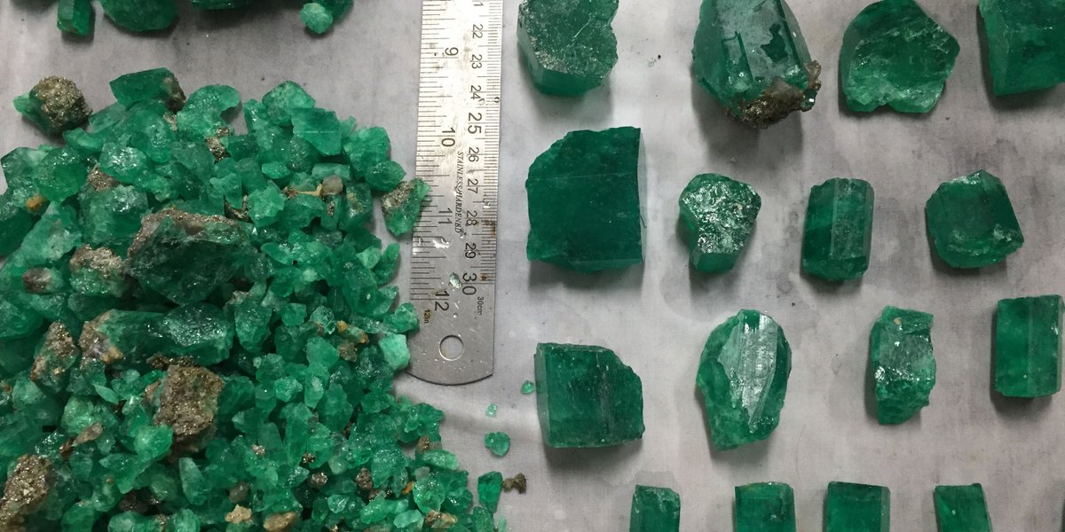 muzo_official's tweet photo. Each #Muzo #emerald tells its own unique story. What do these say to you? #emeraldmining https://t.co/5D7DWIlnfu