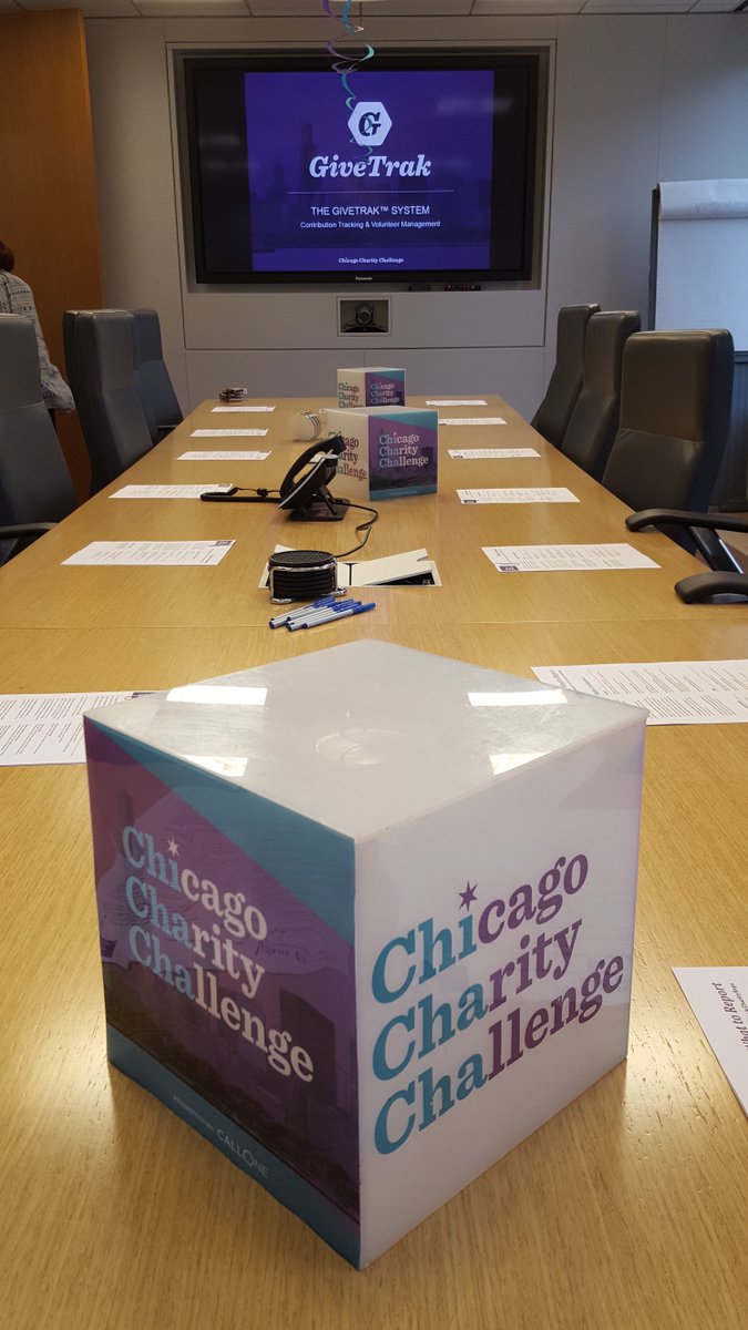 ChicagoChaCha's tweet photo. Sign-up for the #ChicagoChaCha Lunch &amp; Learn on Nov 1 to learn how YOU can #AcceptTheChallenge in 2017! https://t.co/VEX4ni2l2m #GiveBack https://t.co/FPguCfu0Xf
