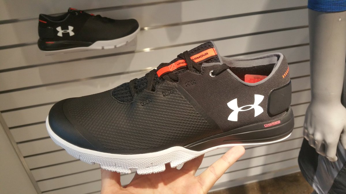 Red Incompetencia montar WearTesters en Twitter: "Under Armour Charged Ultimate Trainer 2.0, for  training and high intensity. TPU forefoot for durability. $100  https://t.co/ktgMTJM7fV" / Twitter