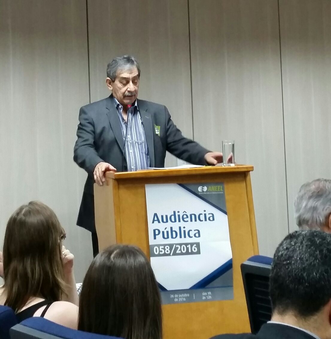 CONACENBR's tweet photo. Na manhã desta quarta, Conselhos de Consumidores, CONACEN e Concessionárias participaram da Audiência Pública 058/2016. https://t.co/xBirfm1oS8