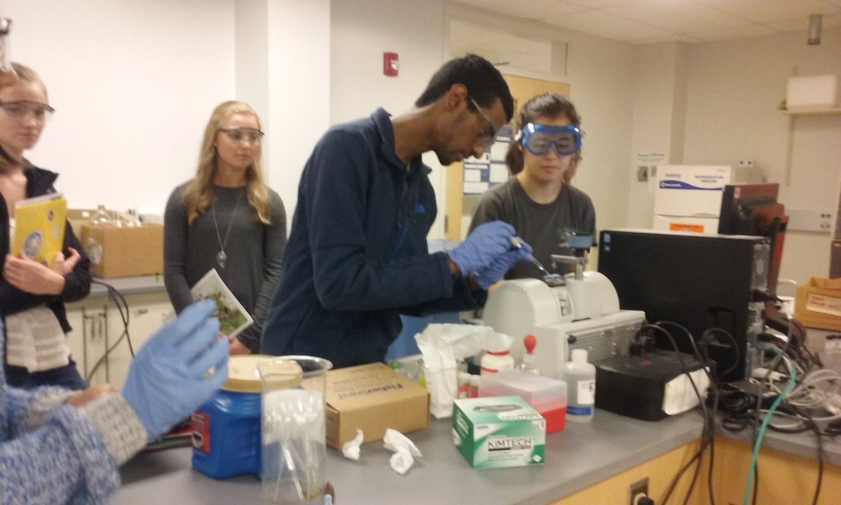 CookChemistry's tweet photo. All AP Chem students successfully identify unknown at Dension!  Great job! @napls_hs #NAHSBetterTogether https://t.co/hgXnnUQ3Nc